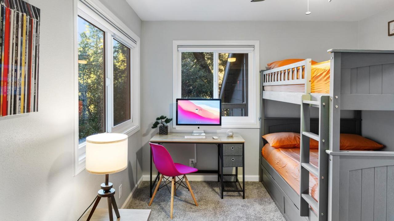 Mountain Getaway By Lake Crestline المظهر الخارجي الصورة